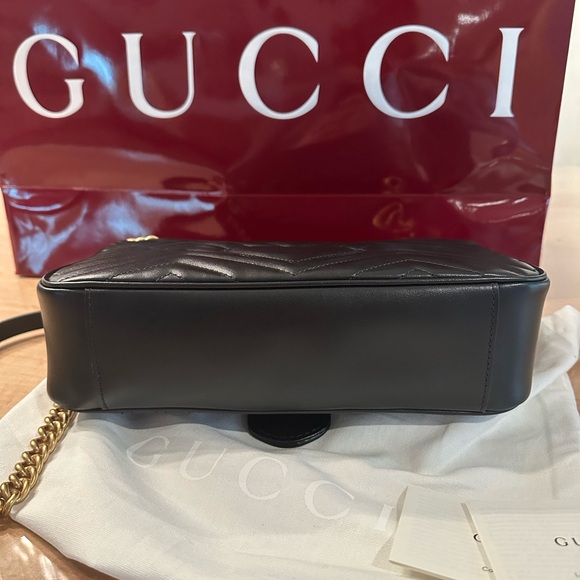 Gucci Black and Gold Marmont Medium Shoulder Bag Brand New - Picture 6 of 12